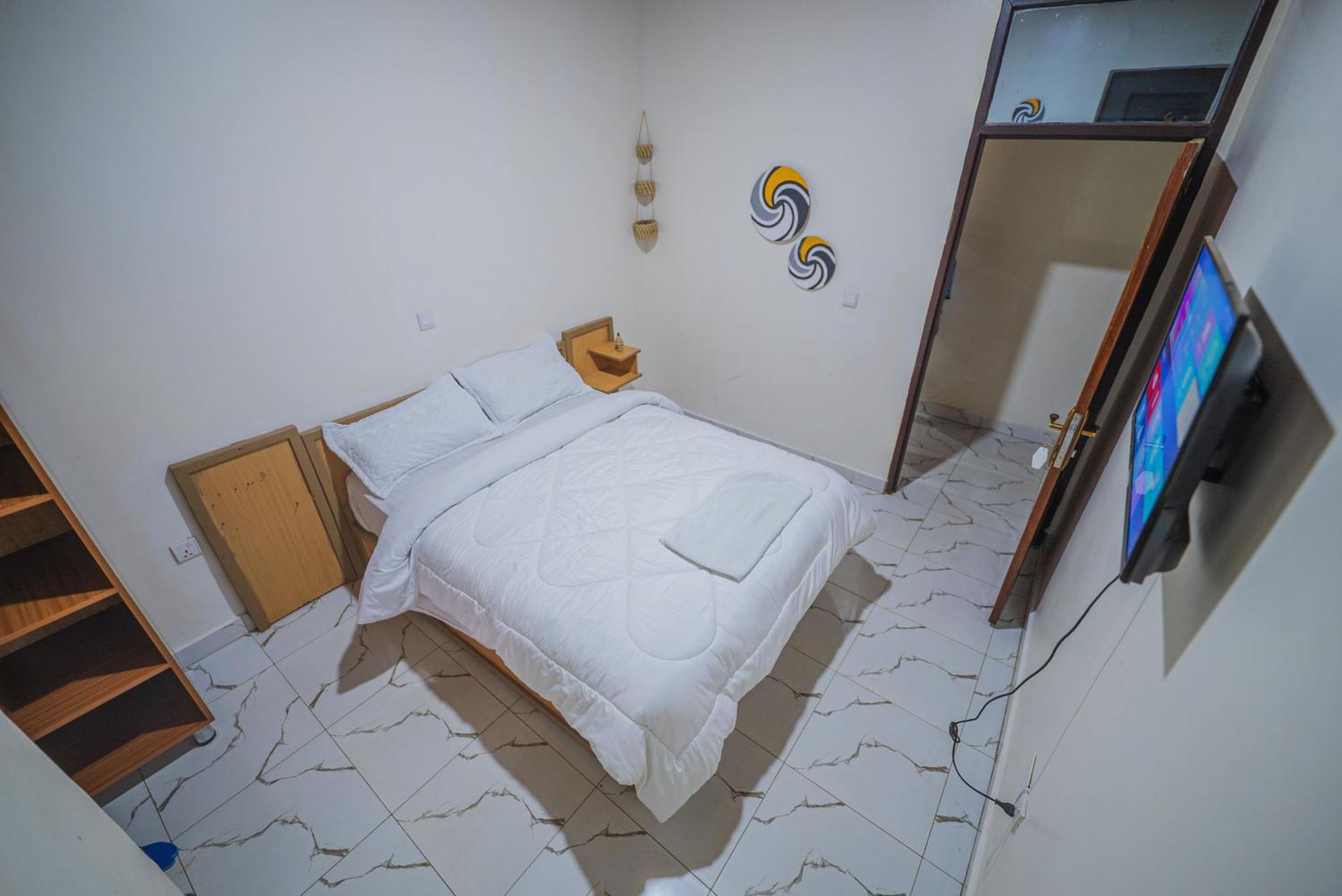 Anna Gold Hotel Кигали Экстерьер фото